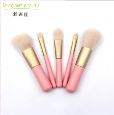 化妝刷有哪些不同的刷頭形狀可以選擇？