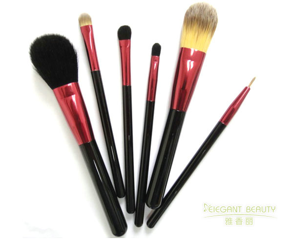 定制化妝刷套裝需要多長(zhǎng)時(shí)間?