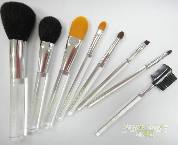 化妝刷套裝如何通過(guò)刷毛傾斜角度提升遮瑕效果?